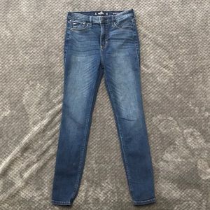 Hollister Dark Wash Skinny Jeans